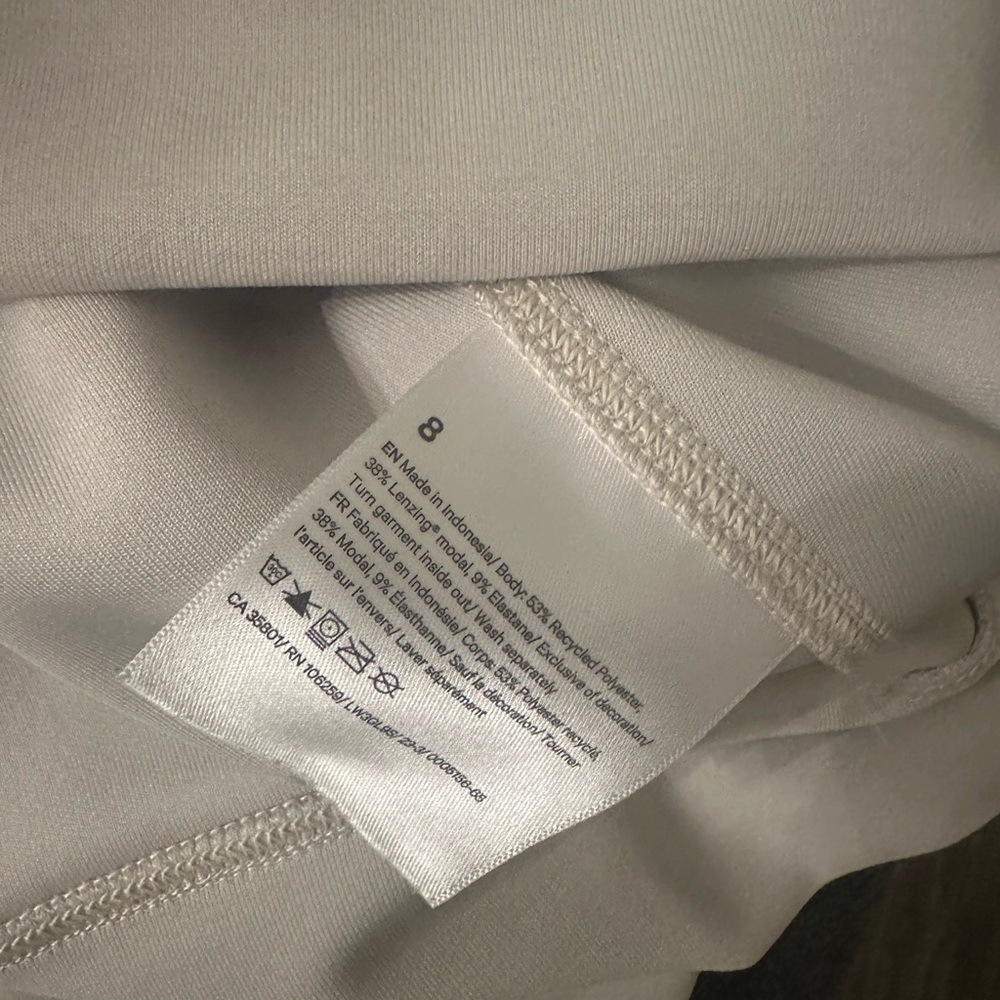 lululemon - Picture 6 of 6